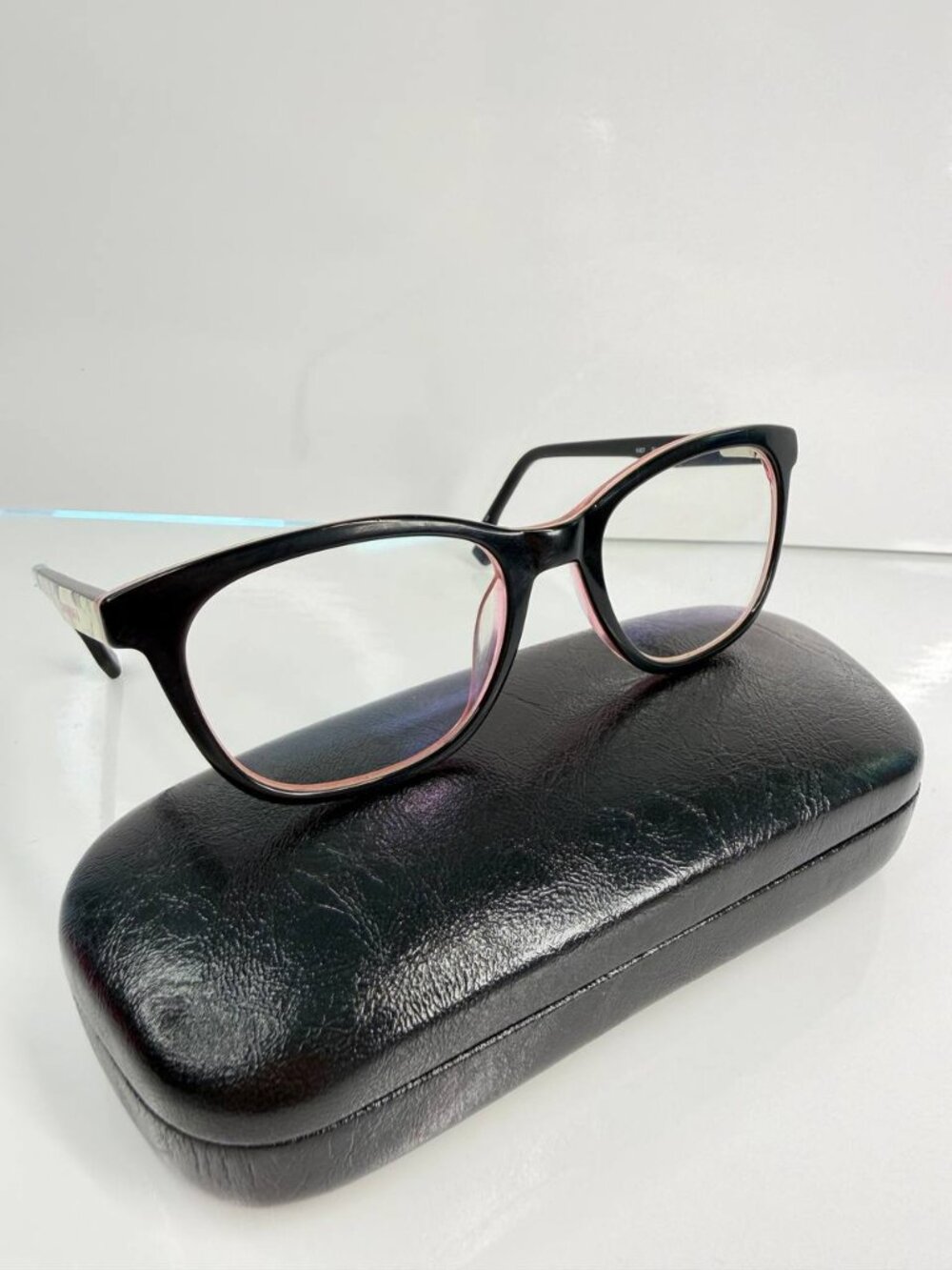 Converse K407 Eyeglasses Frame – Black/Pink – Size 49-18-135